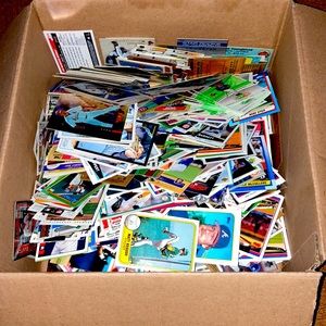 Lot of baseball cards
